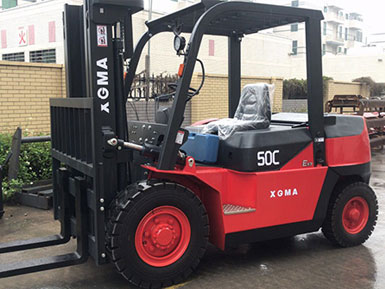 恭喜今日銷售部又出一單！廈工5.0T叉車壹臺